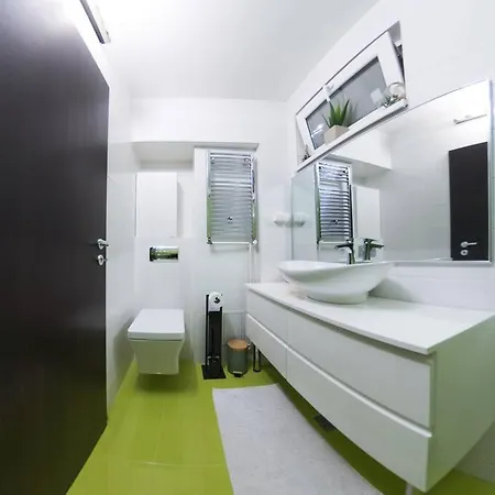 Central Oasis * Bucharest